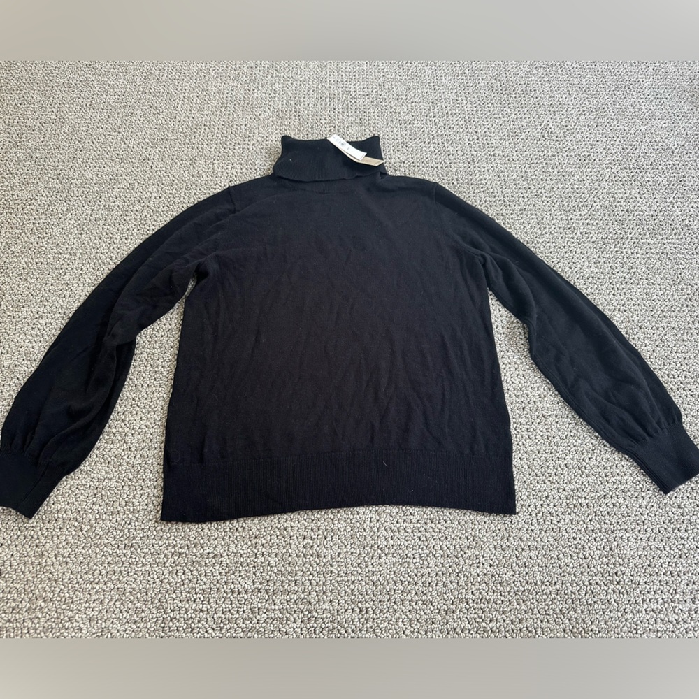 NWT Banana Republic Black Turtleneck Size Large Petite